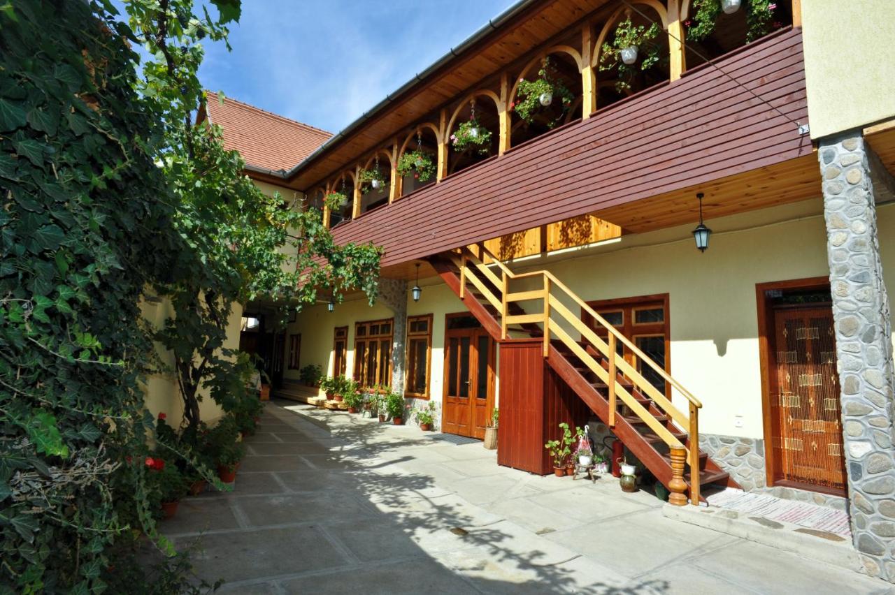 B&B Sibiel - Pensiunea Muntean - Bed and Breakfast Sibiel