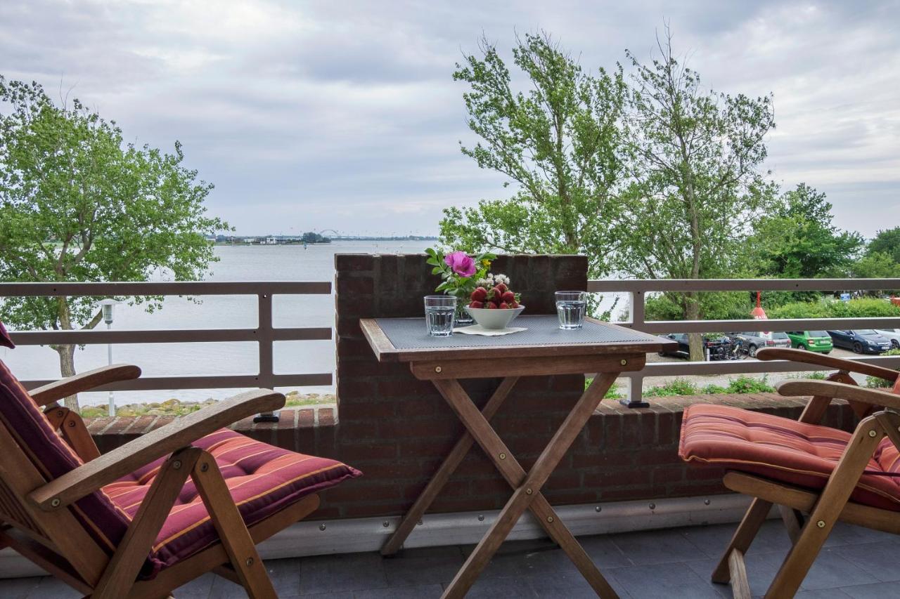 Panorama: Meerblick-Maisonette in Lemkenhafen - B&B