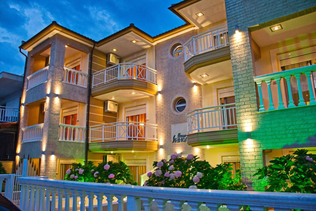 Deluxe Double or Twin Room with Sea View