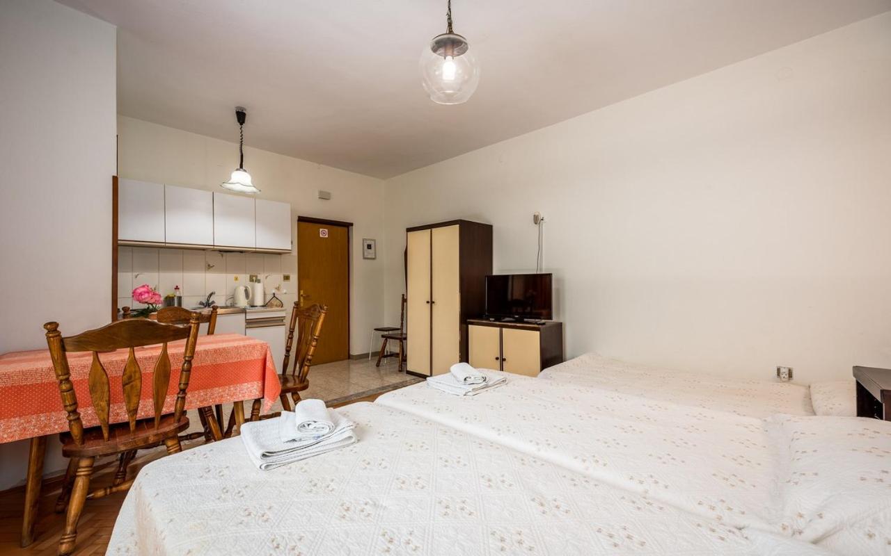 Monolocale con Terrazza