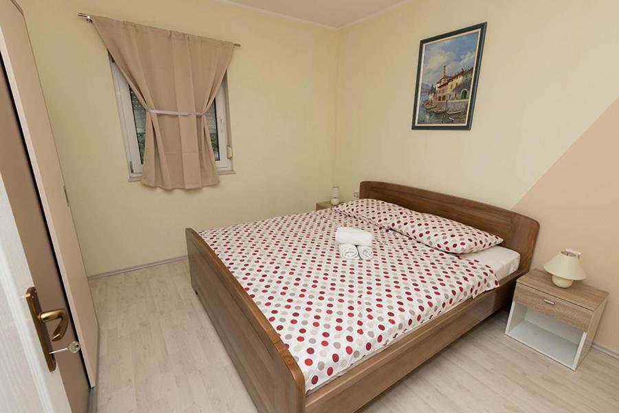 Appartamento con 2 Camere da Letto