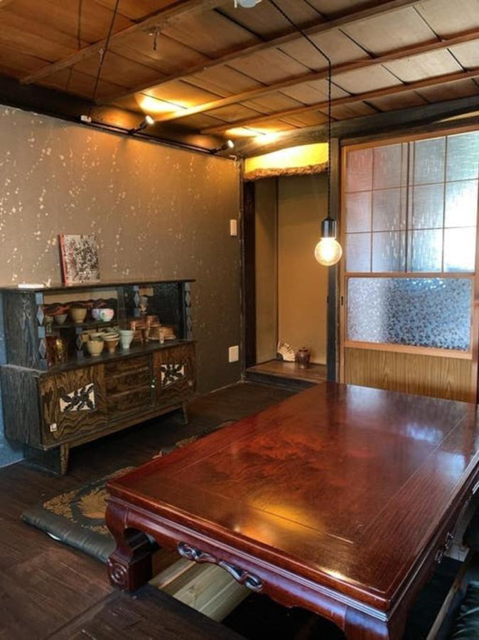 B&B Tokoname - ゲストハウス忍茶 - Bed and Breakfast Tokoname