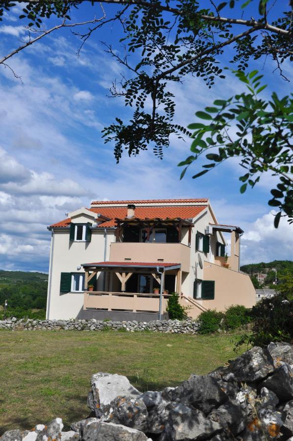 B&B Ražanac - Apartmani Carnizza - Bed and Breakfast Ražanac