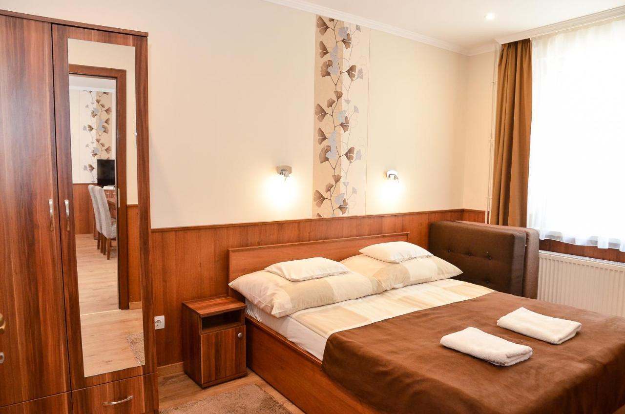 Two-Bedroom Apartment - nr. 3