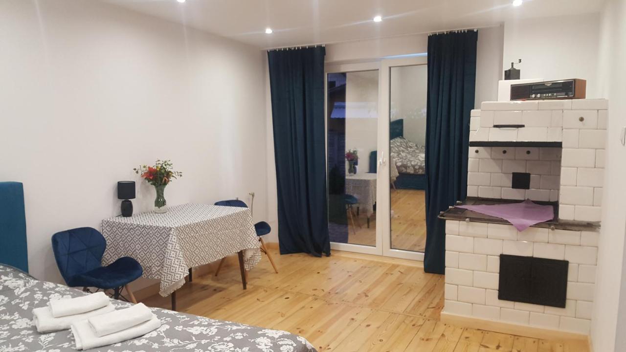 Studio met Kingsize Bed en Slaapbank