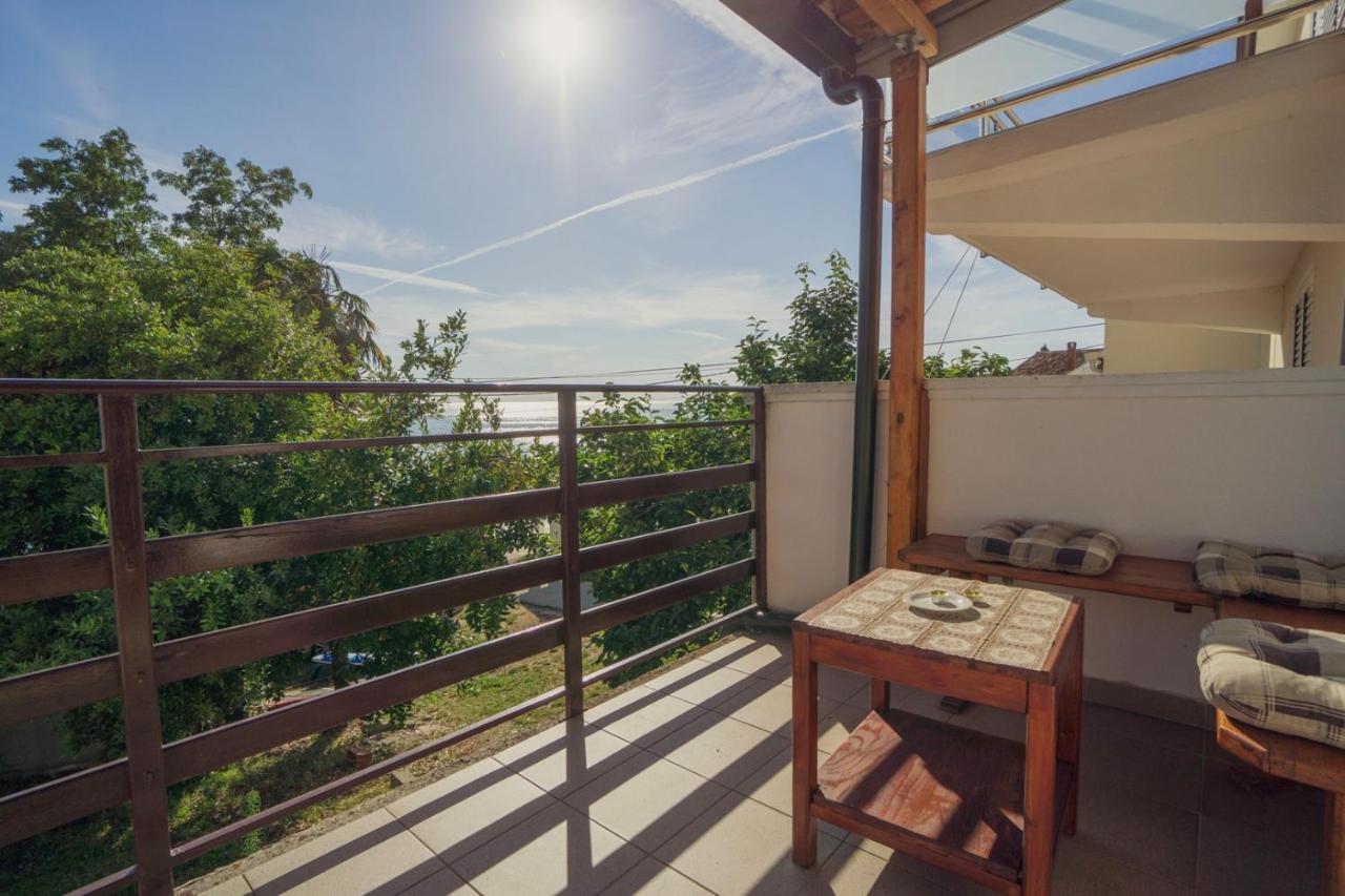 Apartment Nives - Ferienwohnung