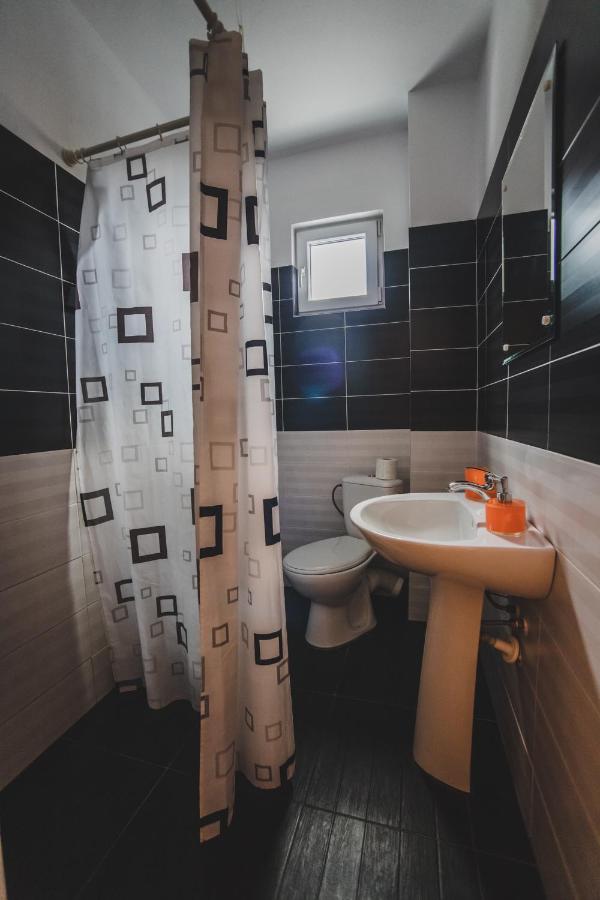Dreibettzimmer mit eigenem Bad