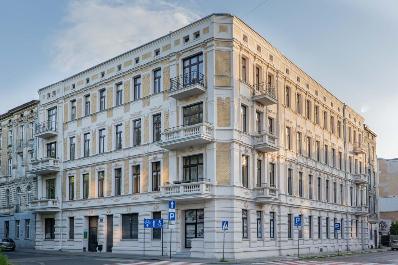 Apartment KOBRO - new city center of Lodz - Chambres d’hôtes