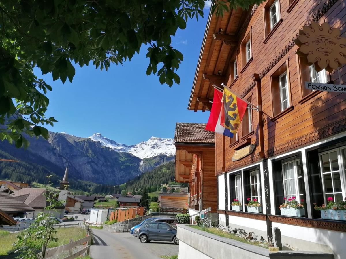 B&B Adelboden - Pension Sonne - Bed and Breakfast Adelboden