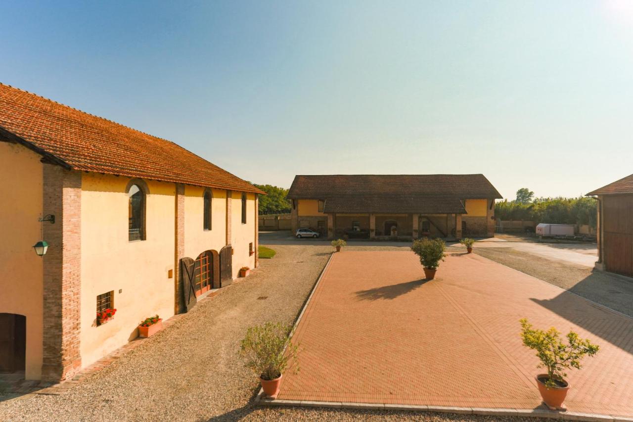 AGRITURISMO LE CORTI DELLA GUALDANA - Bed and Breakfast
