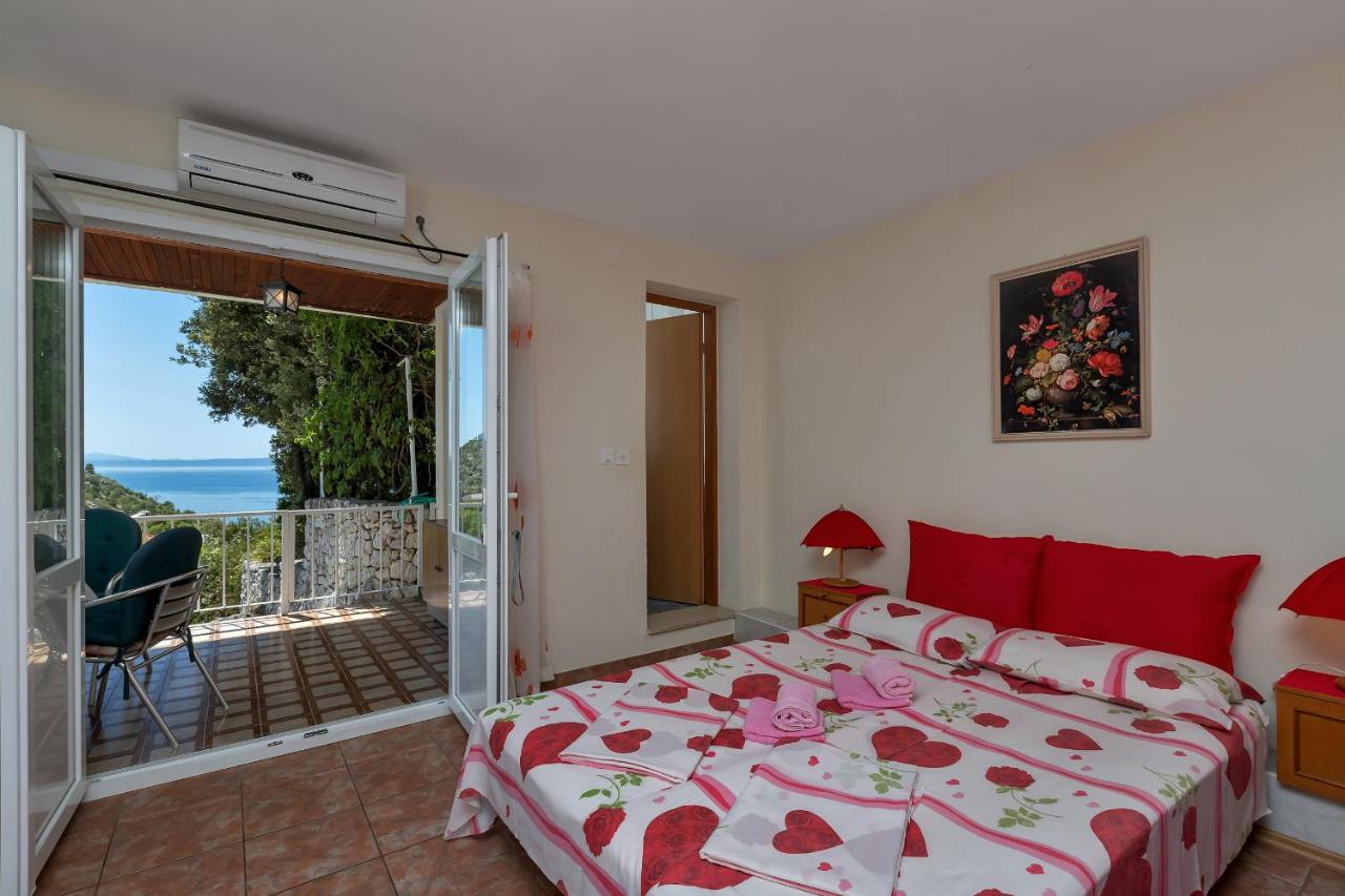 Studio with Sea View