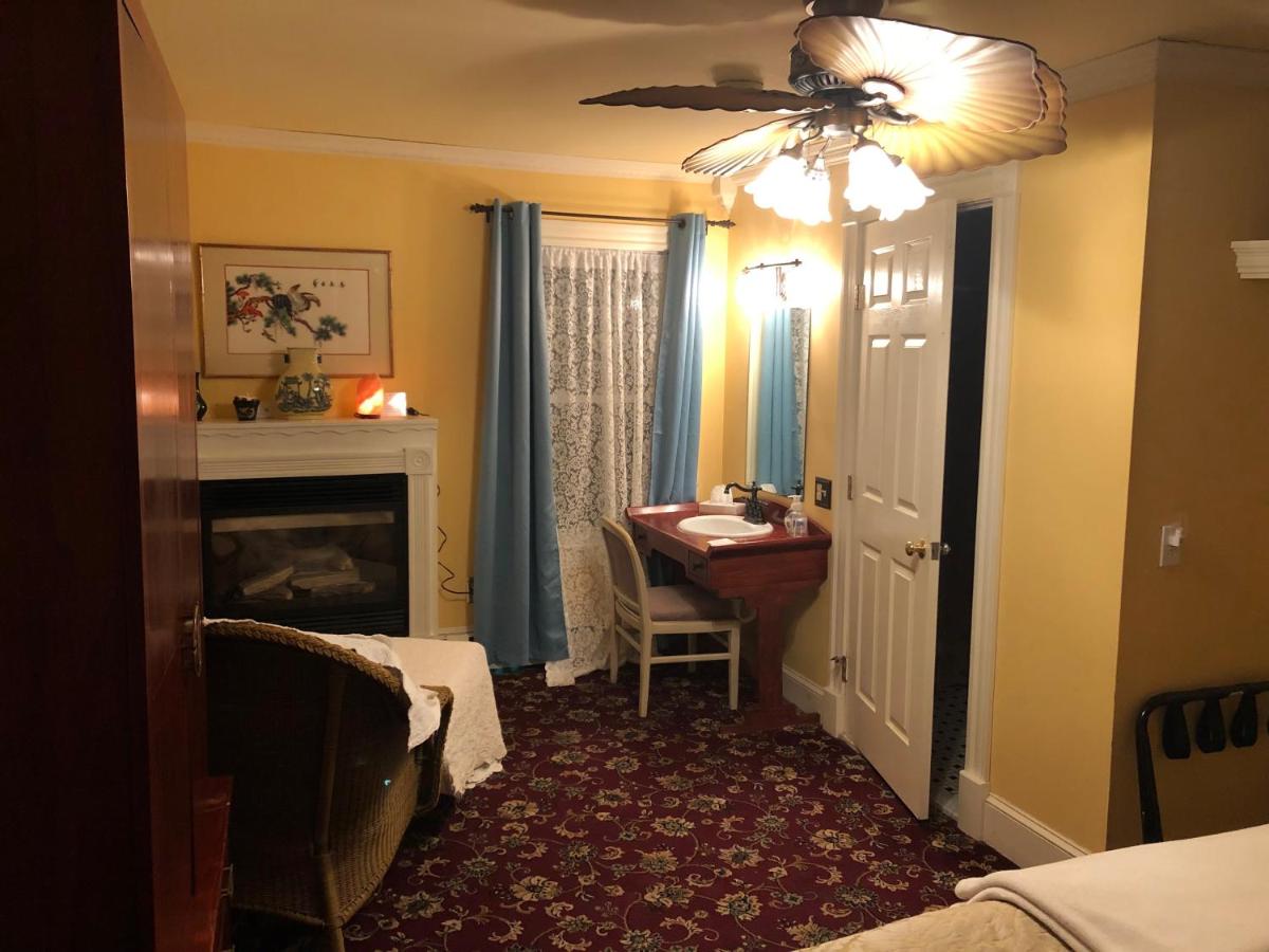 King Suite with Balcony