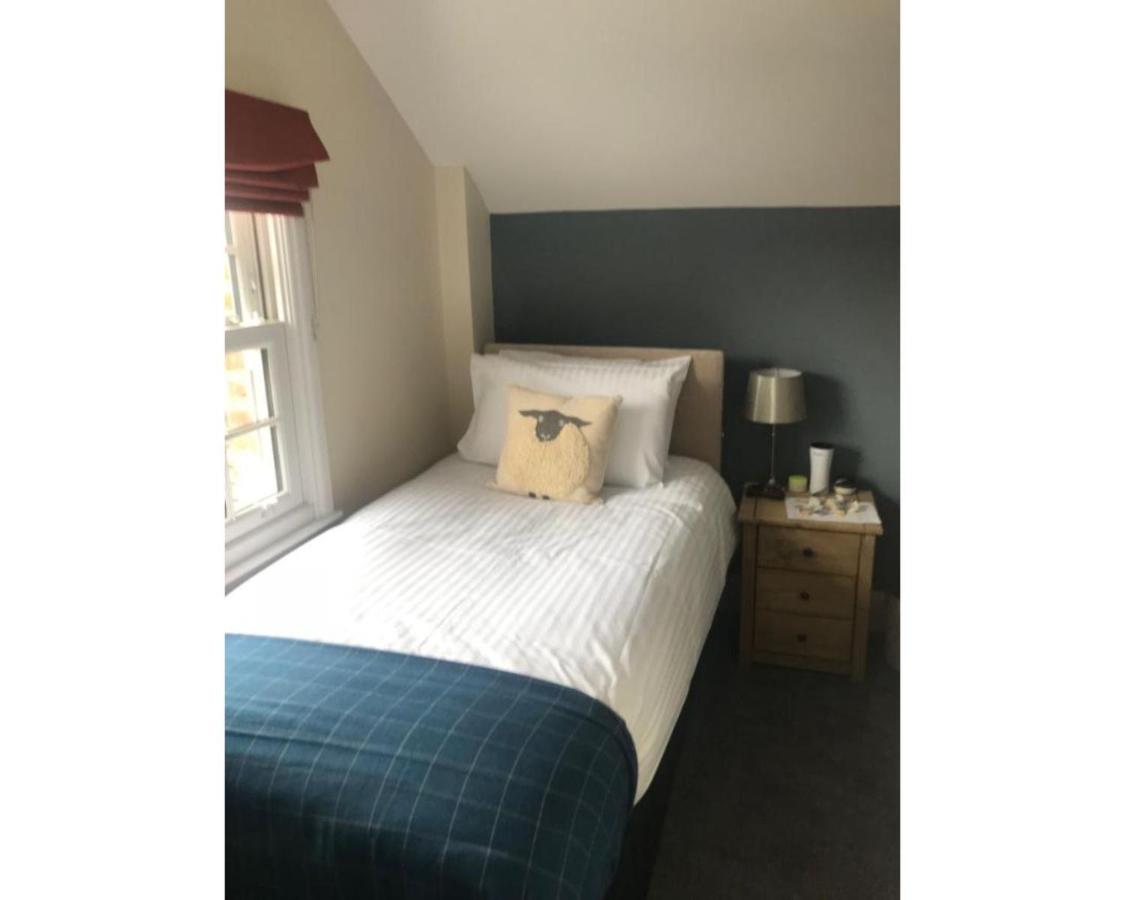Small Single Room