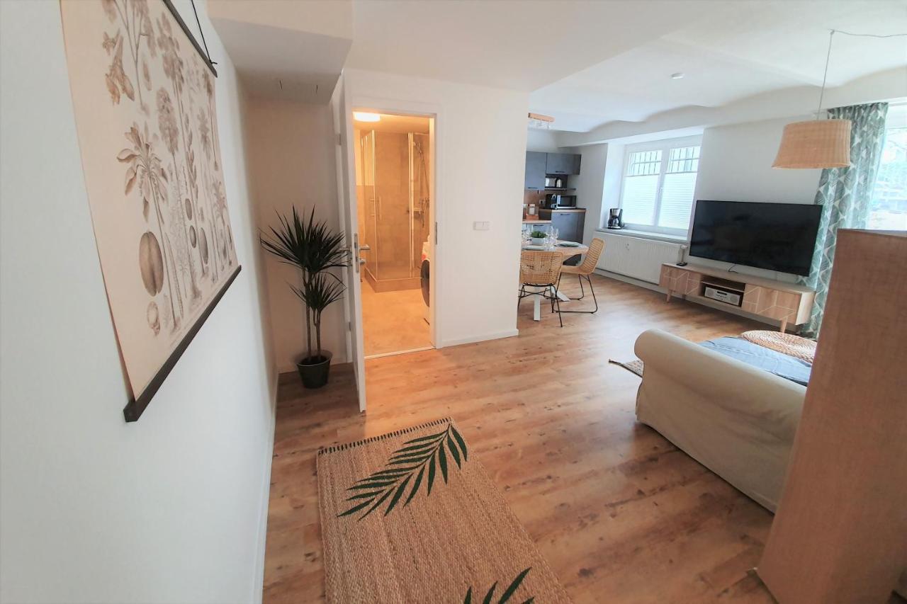PB Ferienwohnungen - FeWo 1 - Stilvoll eingerichtetes Apartment im Herzen Senftenbergs - B&B Senftenberg