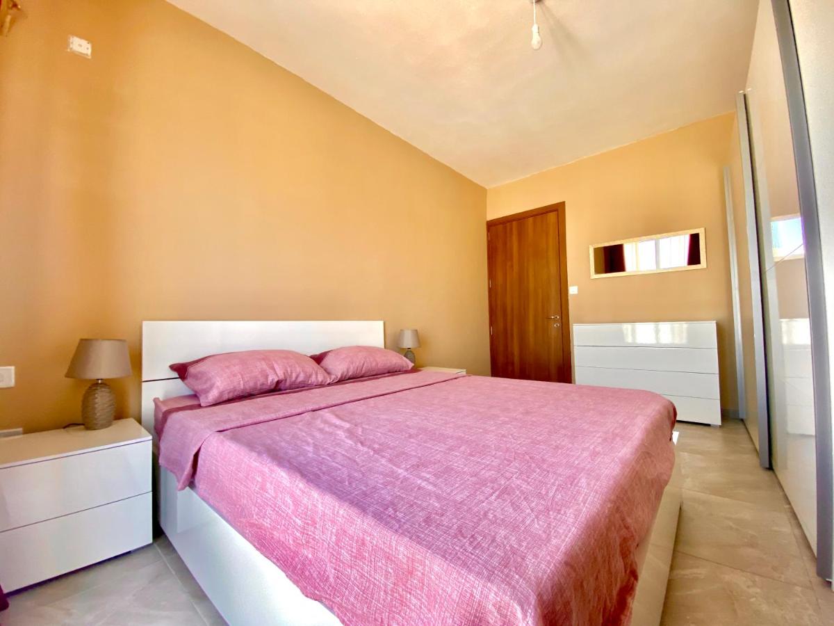 B&B San Pawl il-Baħar - New Breeze - Bed and Breakfast San Pawl il-Baħar