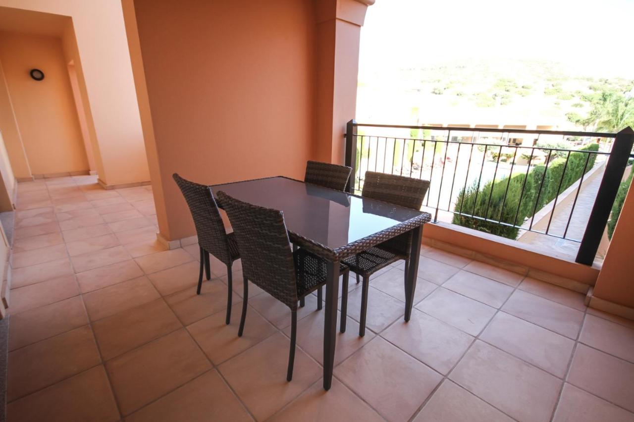 LUXURY APARTMENT - T1 vue sur piscine - PRAIA DA LUZ - Ferienwohnung Senhora da Luz