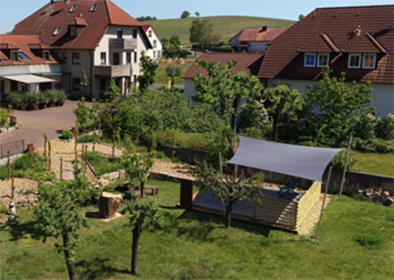 B&B Nordheim - Ferienwohnungen Familie Neubert - Bed and Breakfast Nordheim