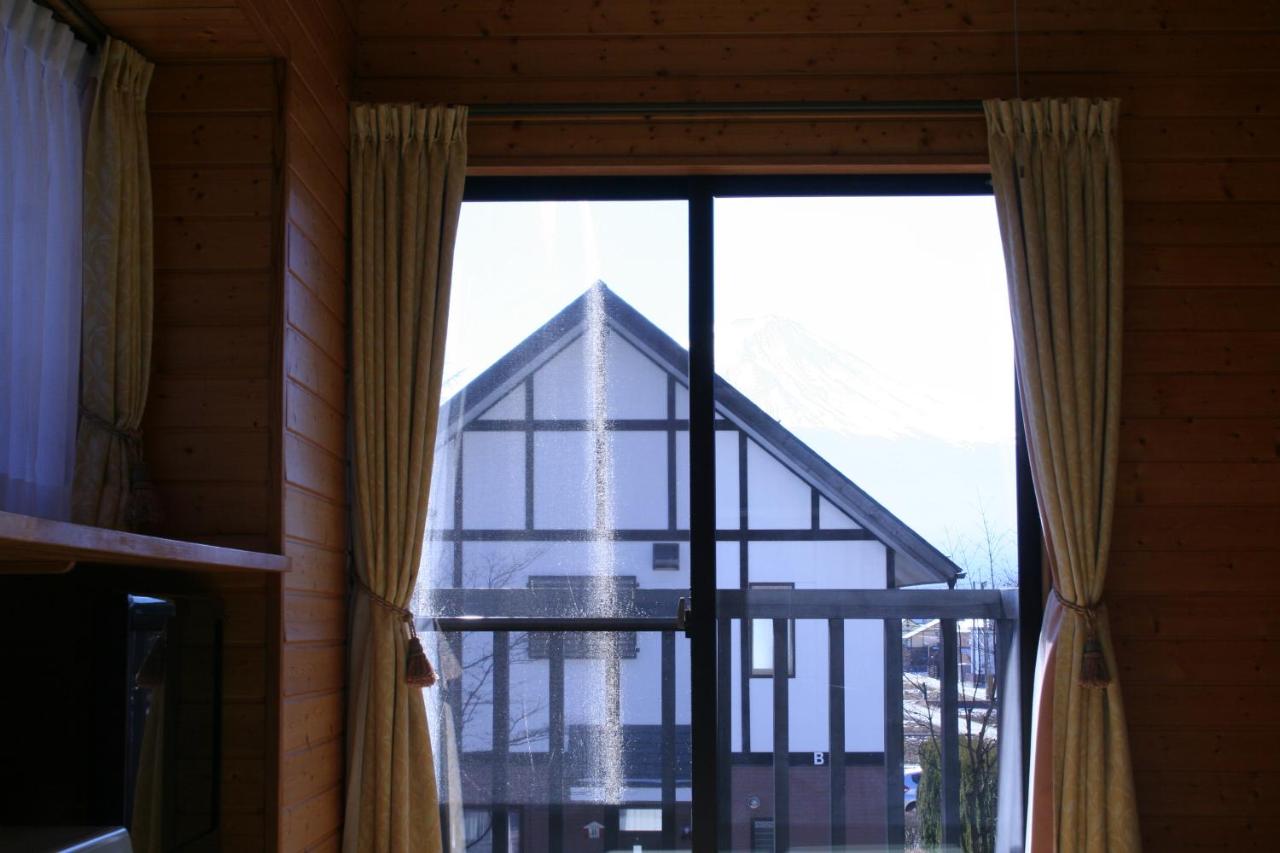 Cottage with Partial Mt.Fuji View