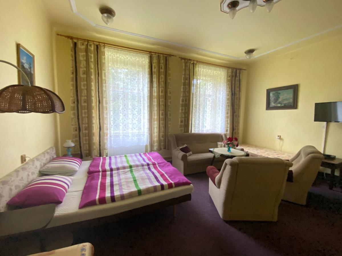 Appartamento con 3 Camere da Letto