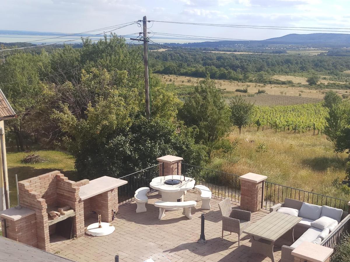 Balázs-hegyi Vendégház - B&B Szentantalfa