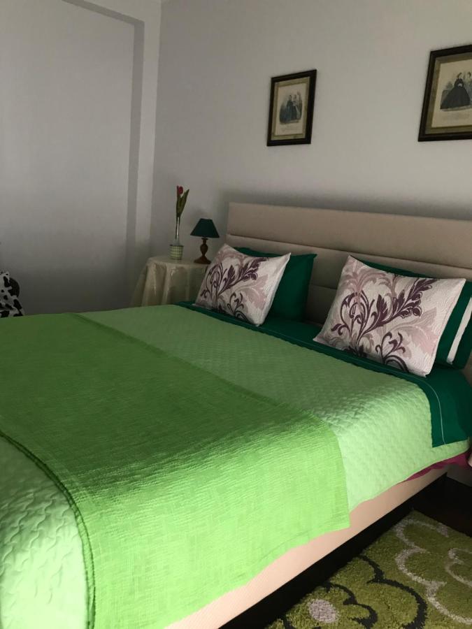 Basic Triple Room with Shared Bathroom
