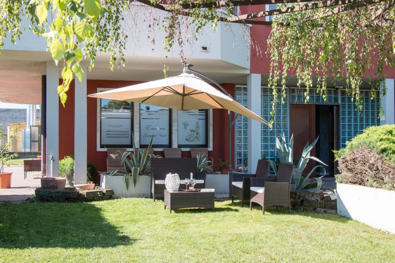 Villa Boninsegna - Wine Enoteca Verdi - - B&B Castelletto Uzzone