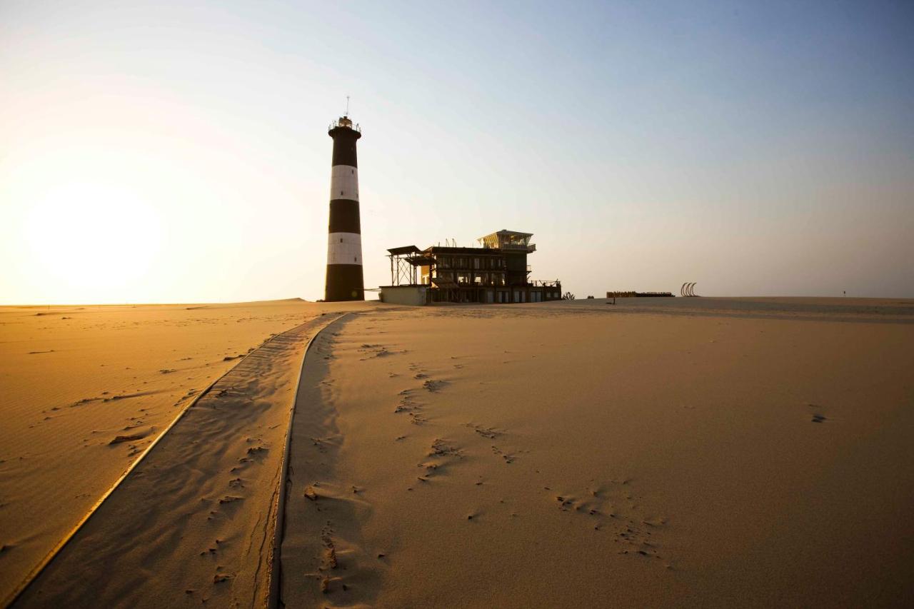 Pelican Point Lodge - Bed and Breakfast