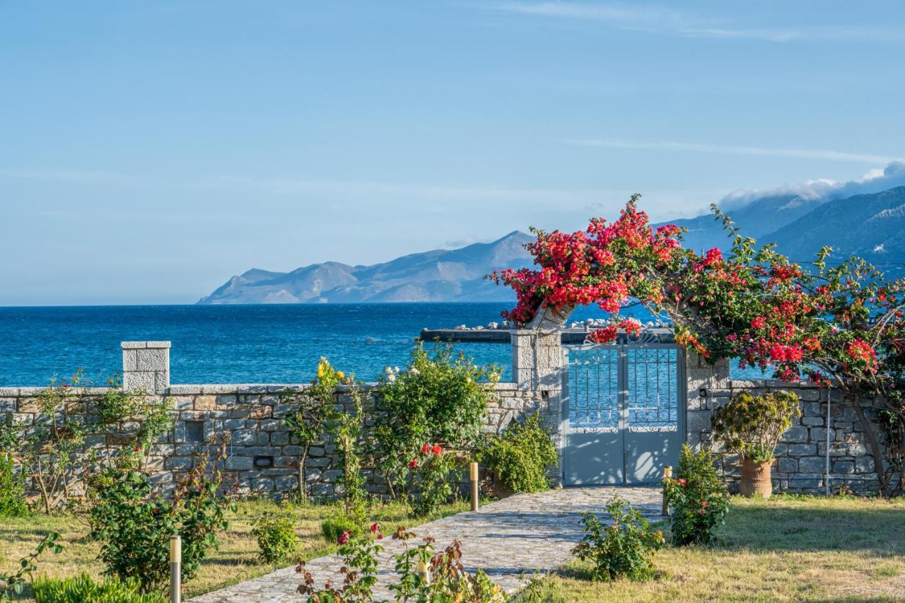 Xenios Kotronas - B&B