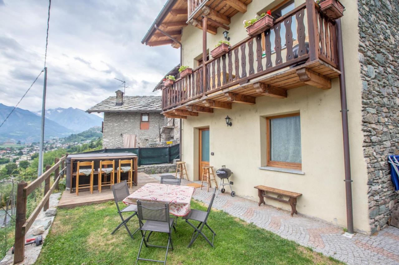 Casa Alpina - Sarre - Ferienwohnung Aosta