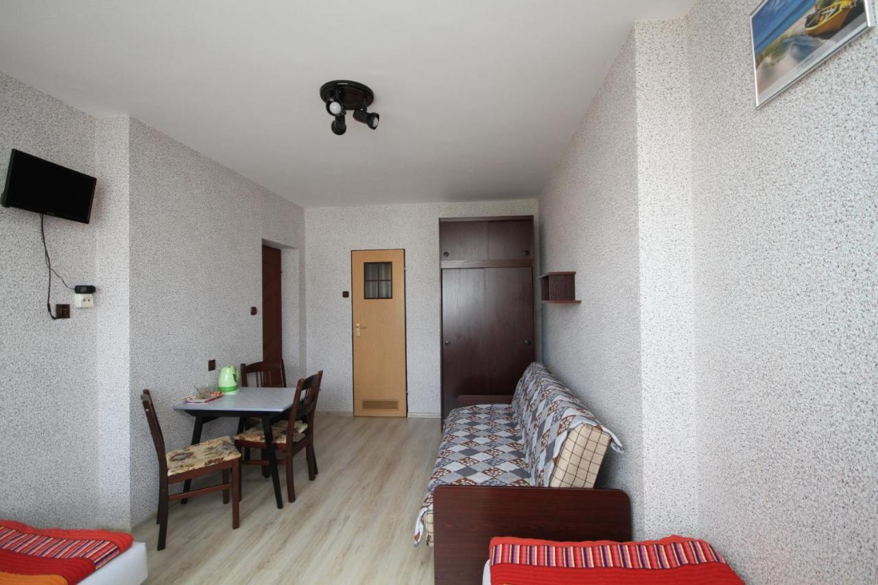 Quadruple Room with Private Bathroom