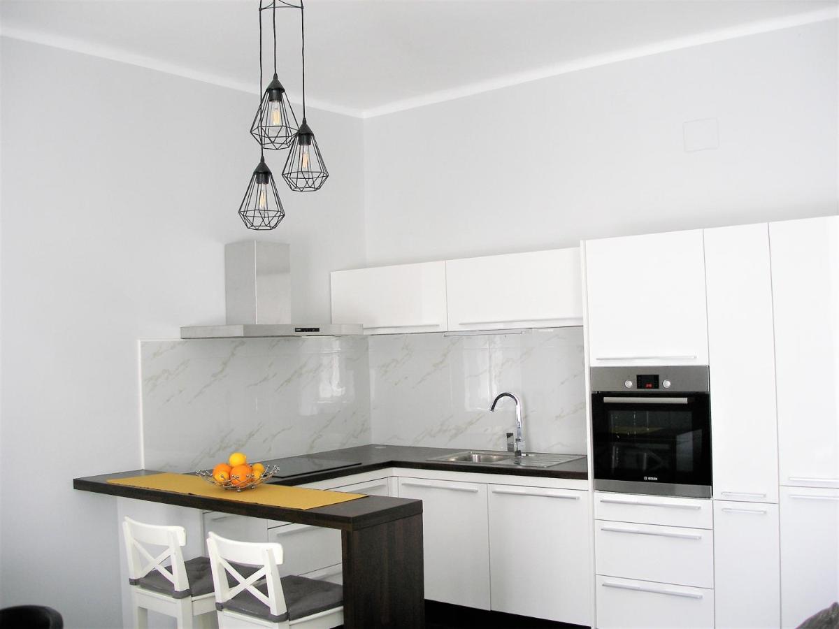 Apartman Neverin - B&B