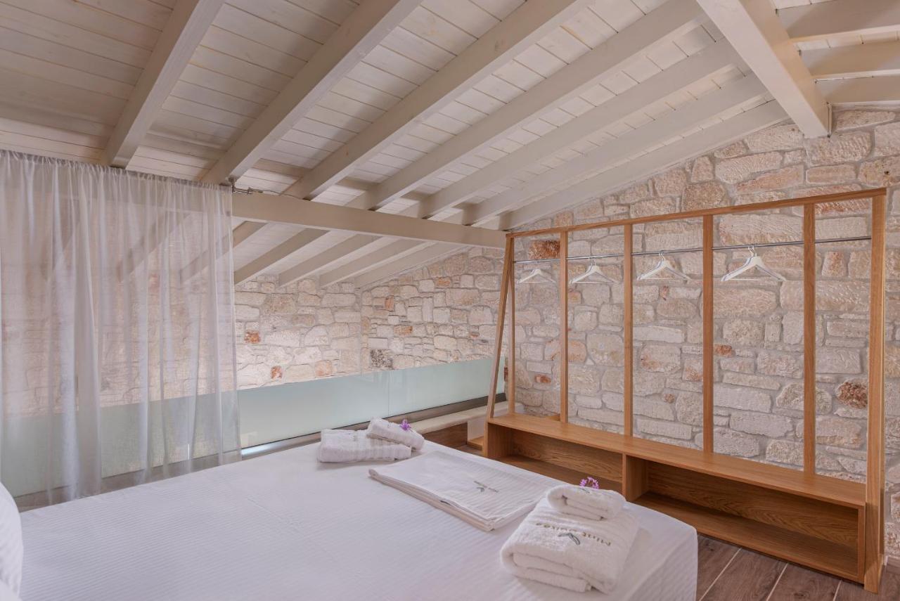 Premium Suite with Side Sea View