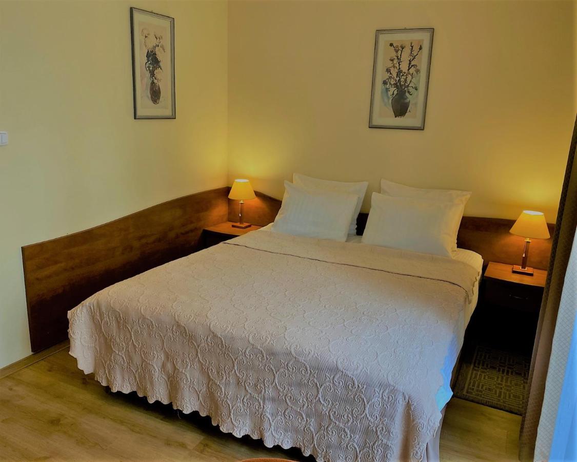 Twin Room with Bathroom