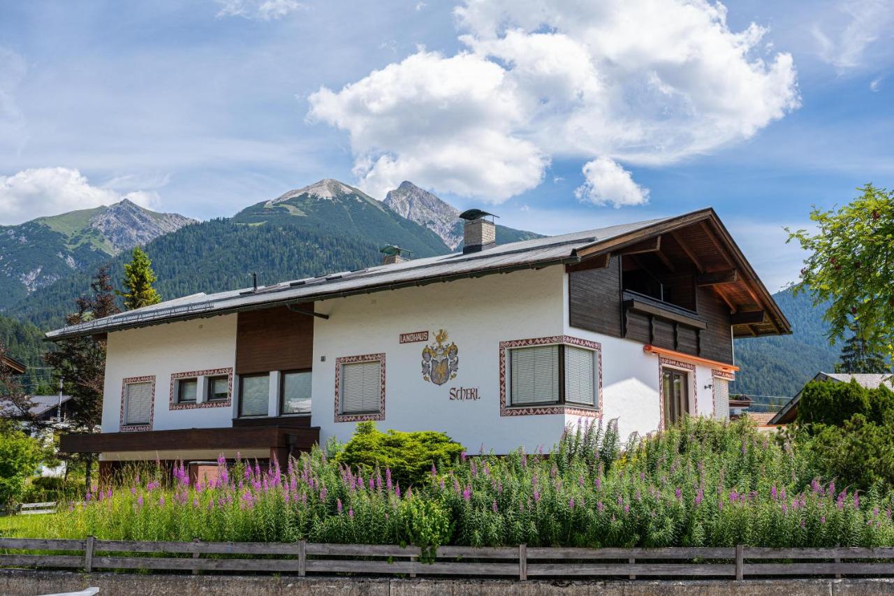 Landhaus Scherl - B&B Seefeld in Tirol