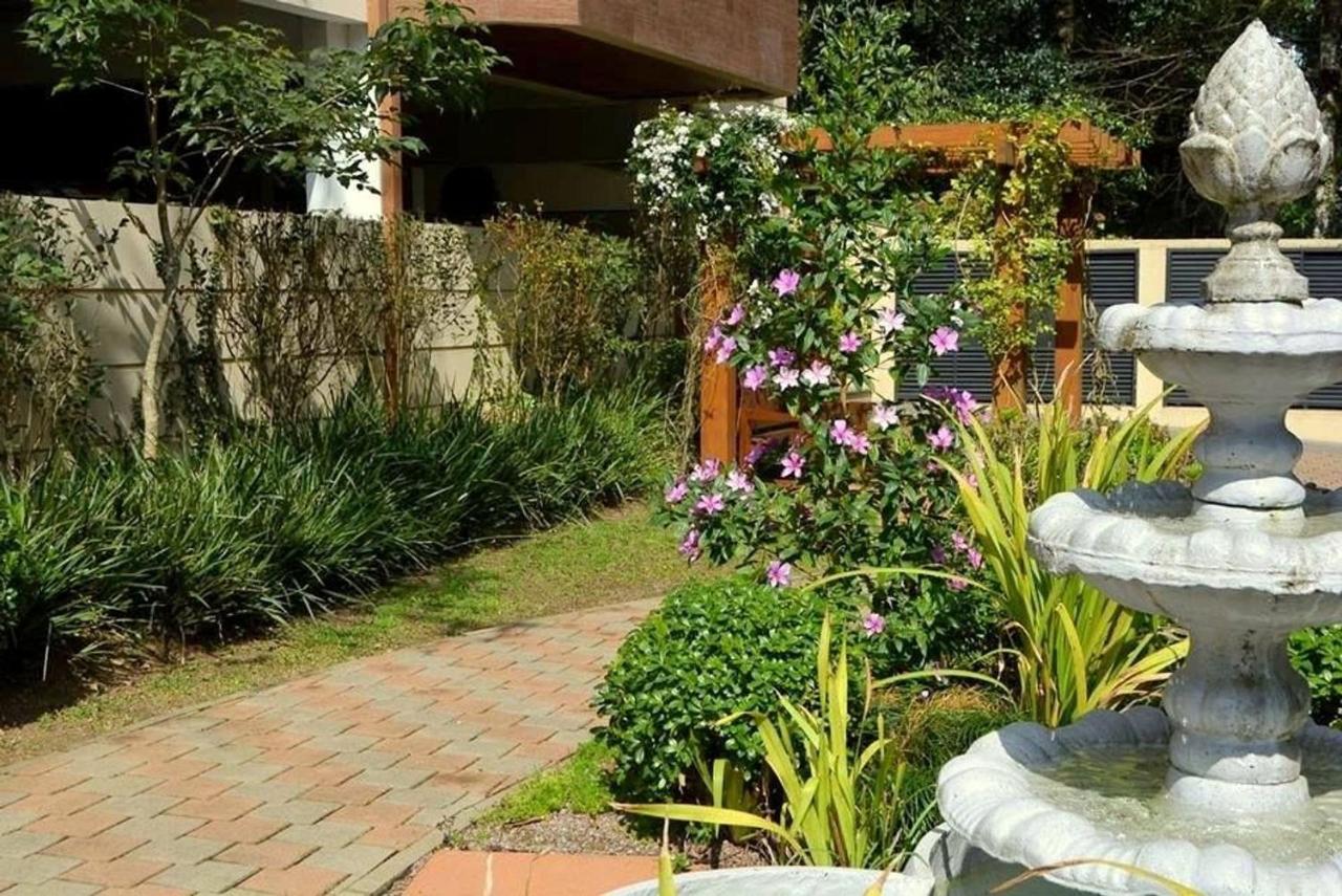 LOCAR-IN Gramado Flores da Montanha Centro - Bed and Breakfast Gramado