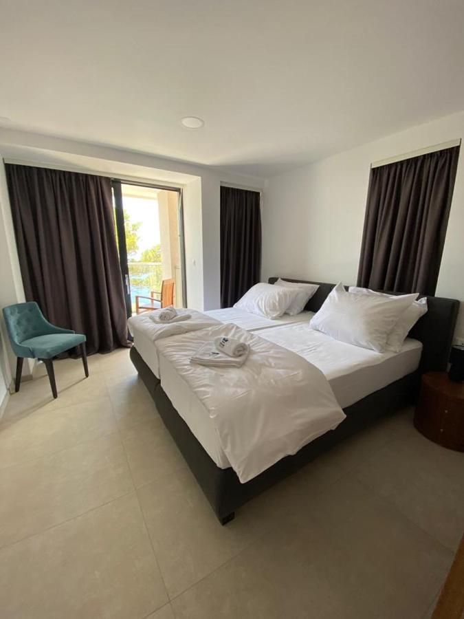 Suite with Sea View