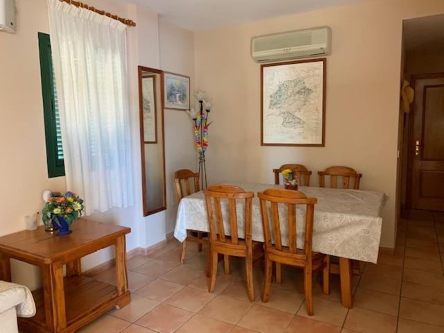 B&B Es Pujols - Apt. S estany ALTA TURISTICA - Bed and Breakfast Es Pujols