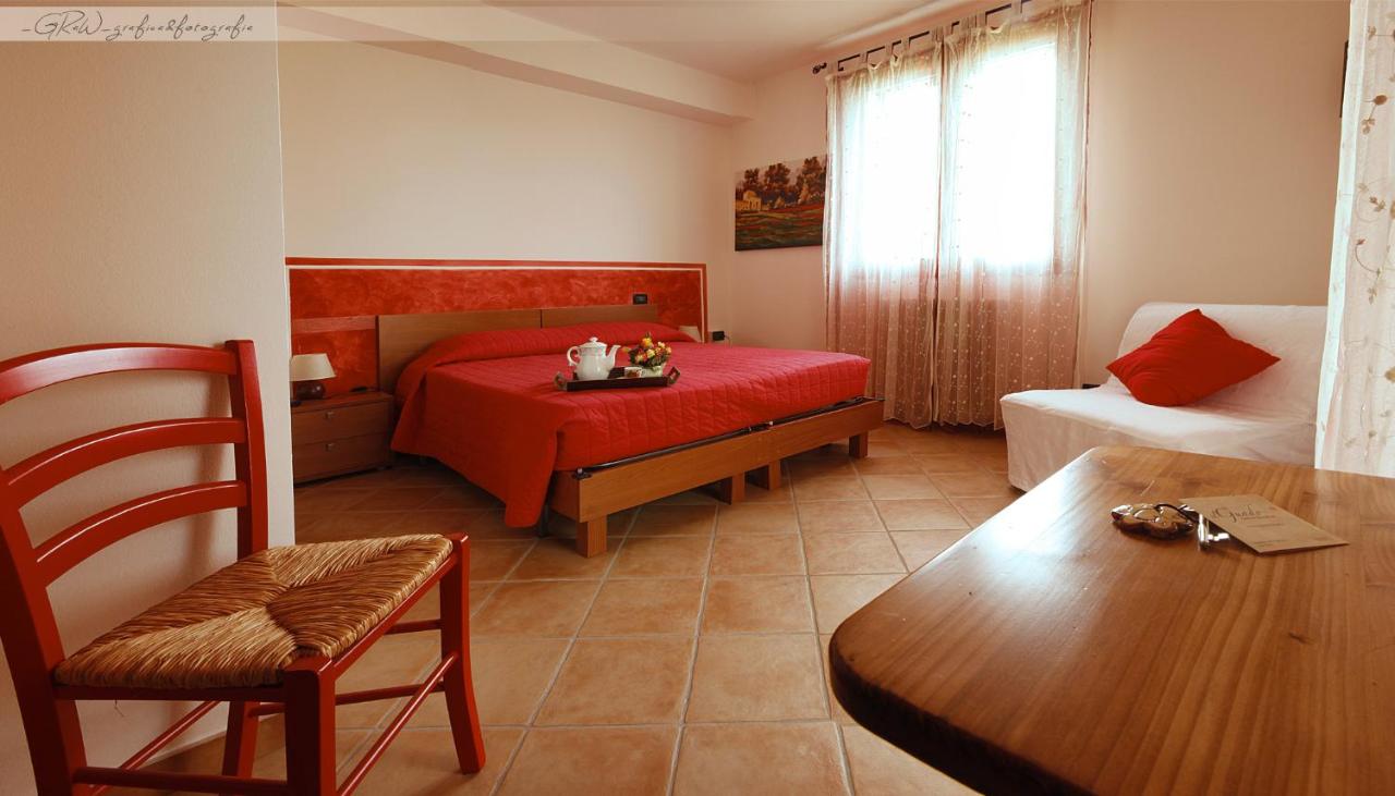 Large Double or Twin Room