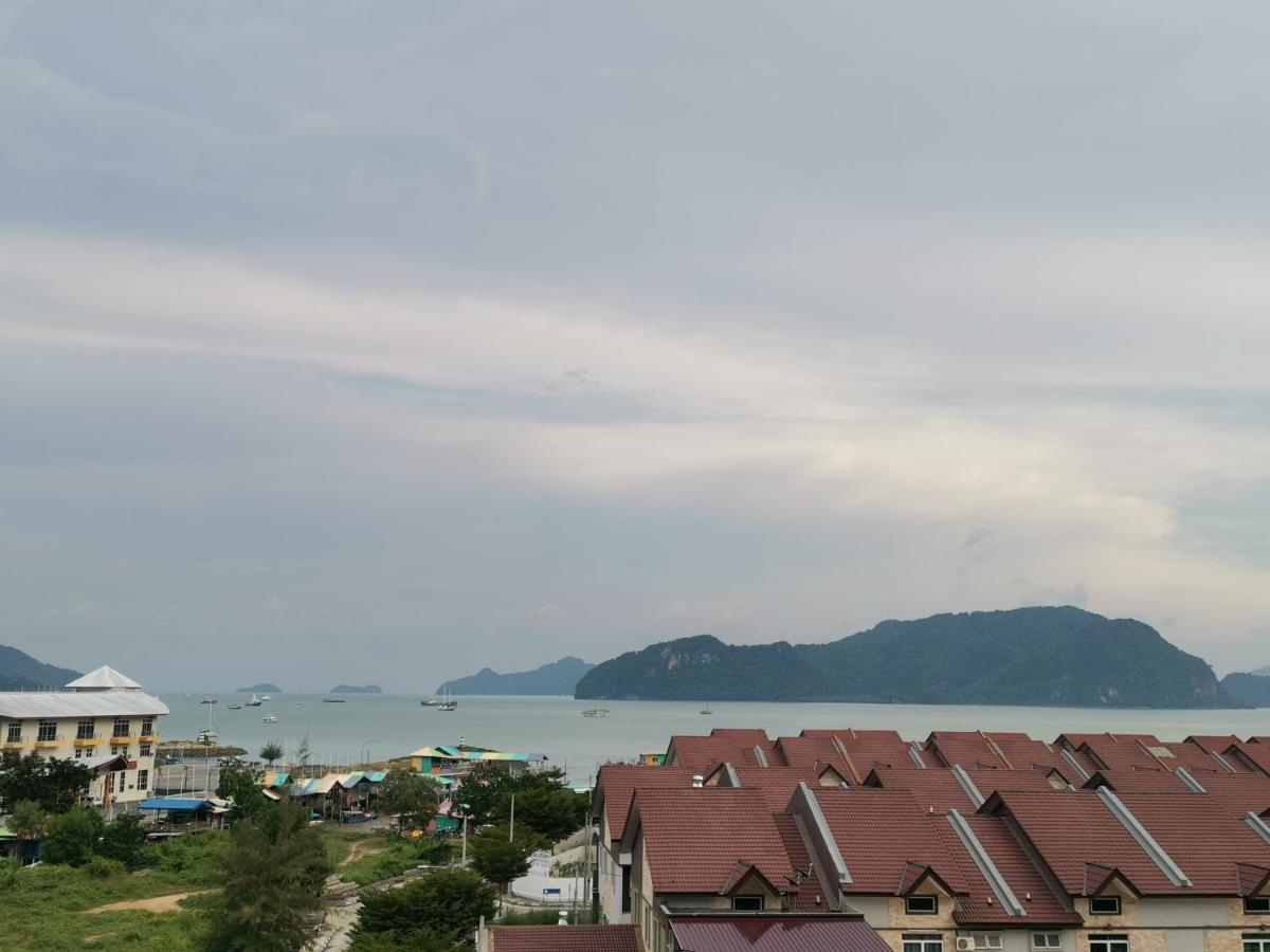 B&B Kuah - CD Seaview Apartment - Bed and Breakfast Kuah