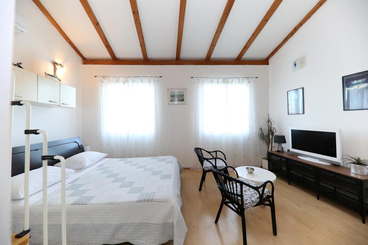 Puntamika studio - Ferienwohnung Zadar