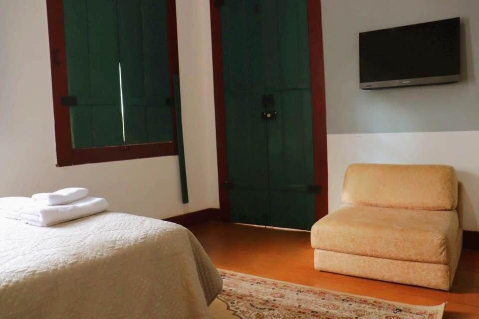 Deluxe Family Suite