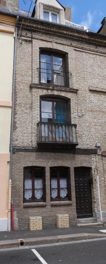 Maison Atypique pêcheur DIEPPE 6 personnes et bébé proche bord de mer - Chambres d'hôtes Dieppe