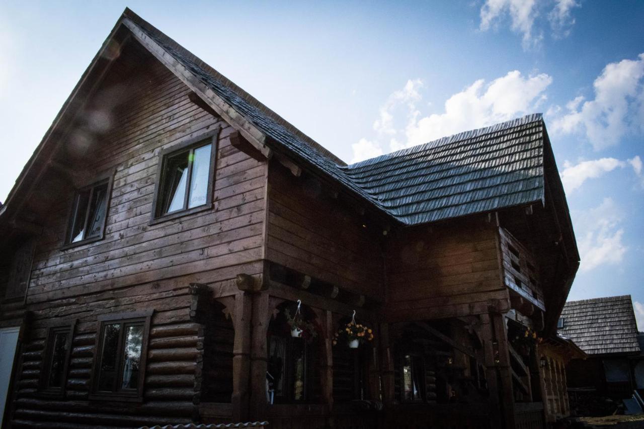 Cabanele Rus - B&B