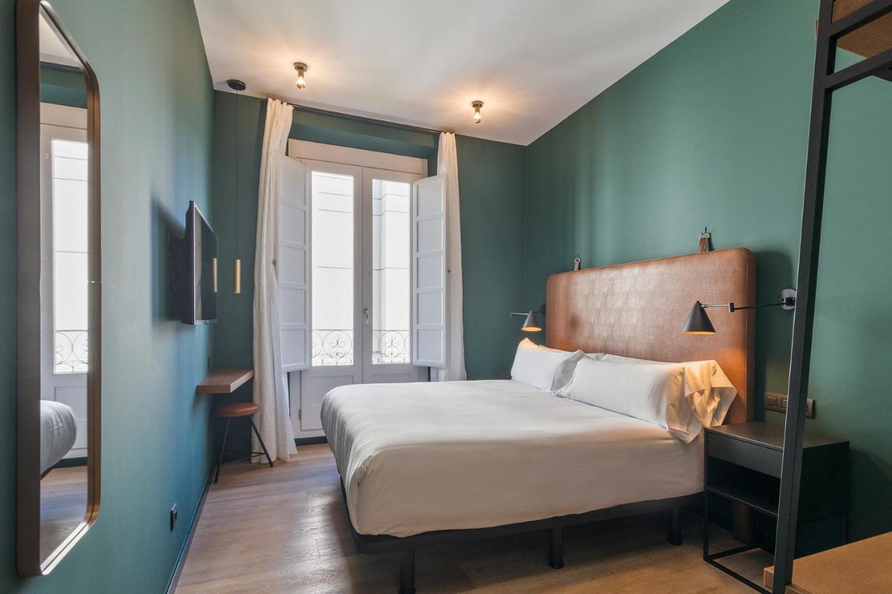 Deluxe Double Room with Extra Bed