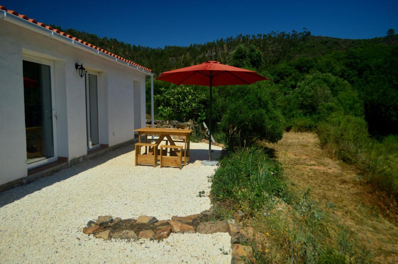 B&B Odeceixe - Cozy house in beautiful valley, close to the beach - Bed and Breakfast Odeceixe