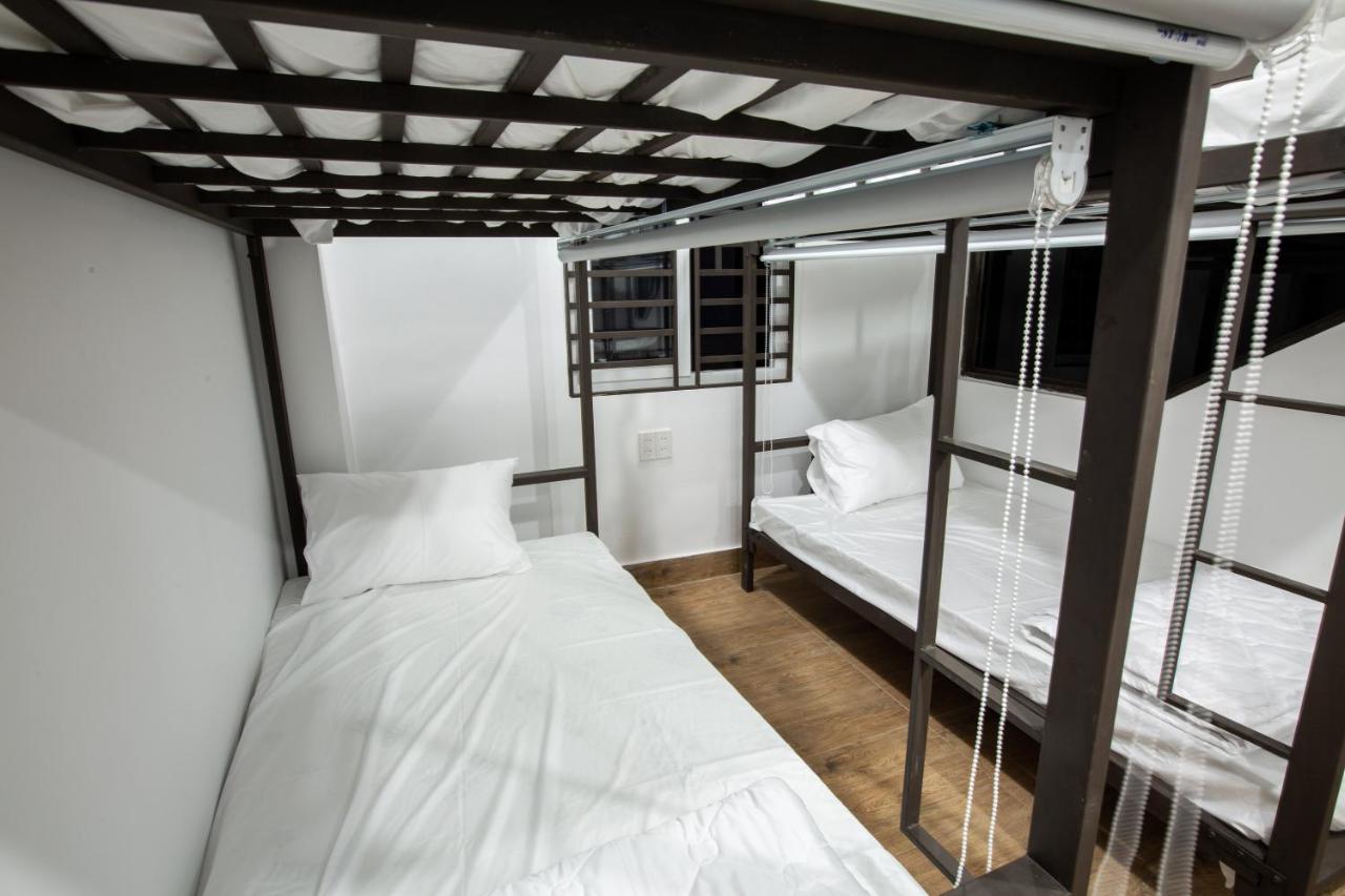 Bunk Bed in Mixed Dormitory Room