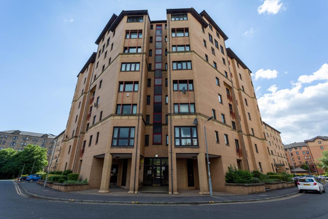 Stunning 1 Bed Merchant City Apartment with Parking - Chambres d’hôtes