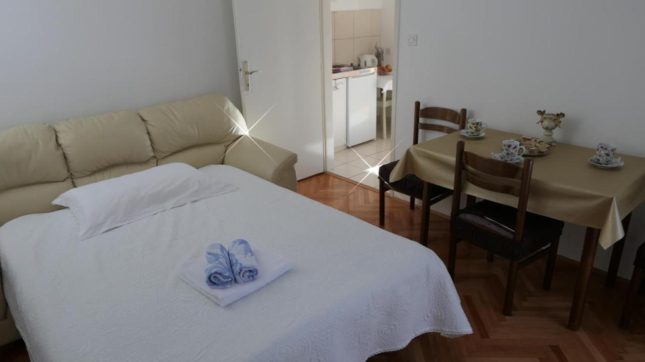 Apartmani Damir Livajić - B&B Omiš