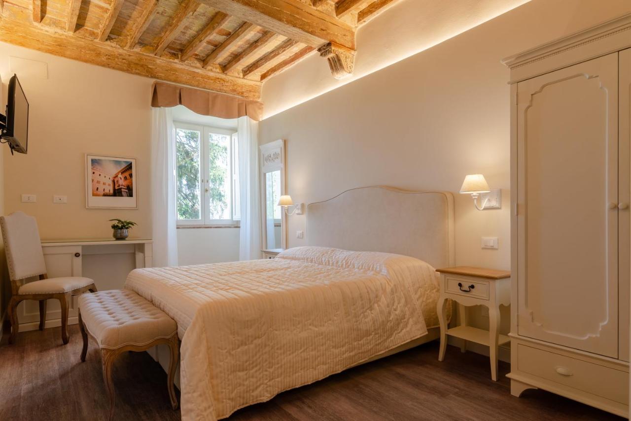 Deluxe Doppel-/Zweibettzimmer mit Gartenblick
