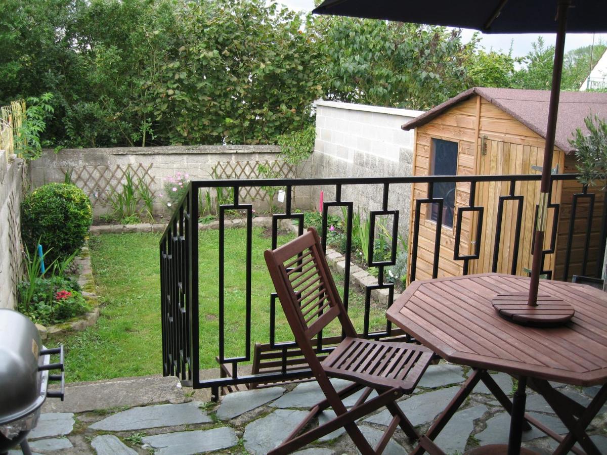 B&B Saint-Quentin - Spacious Quentoinise Town House - Bed and Breakfast Saint-Quentin